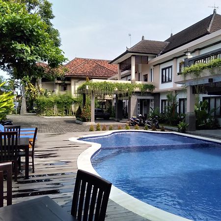 Hotel Dhyana Pura Kapal Eksteriør bilde