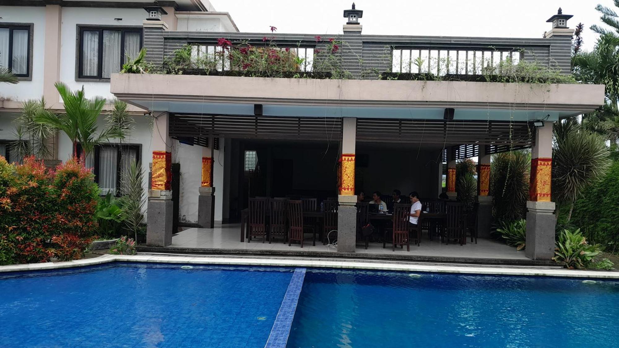 Hotel Dhyana Pura Kapal Eksteriør bilde