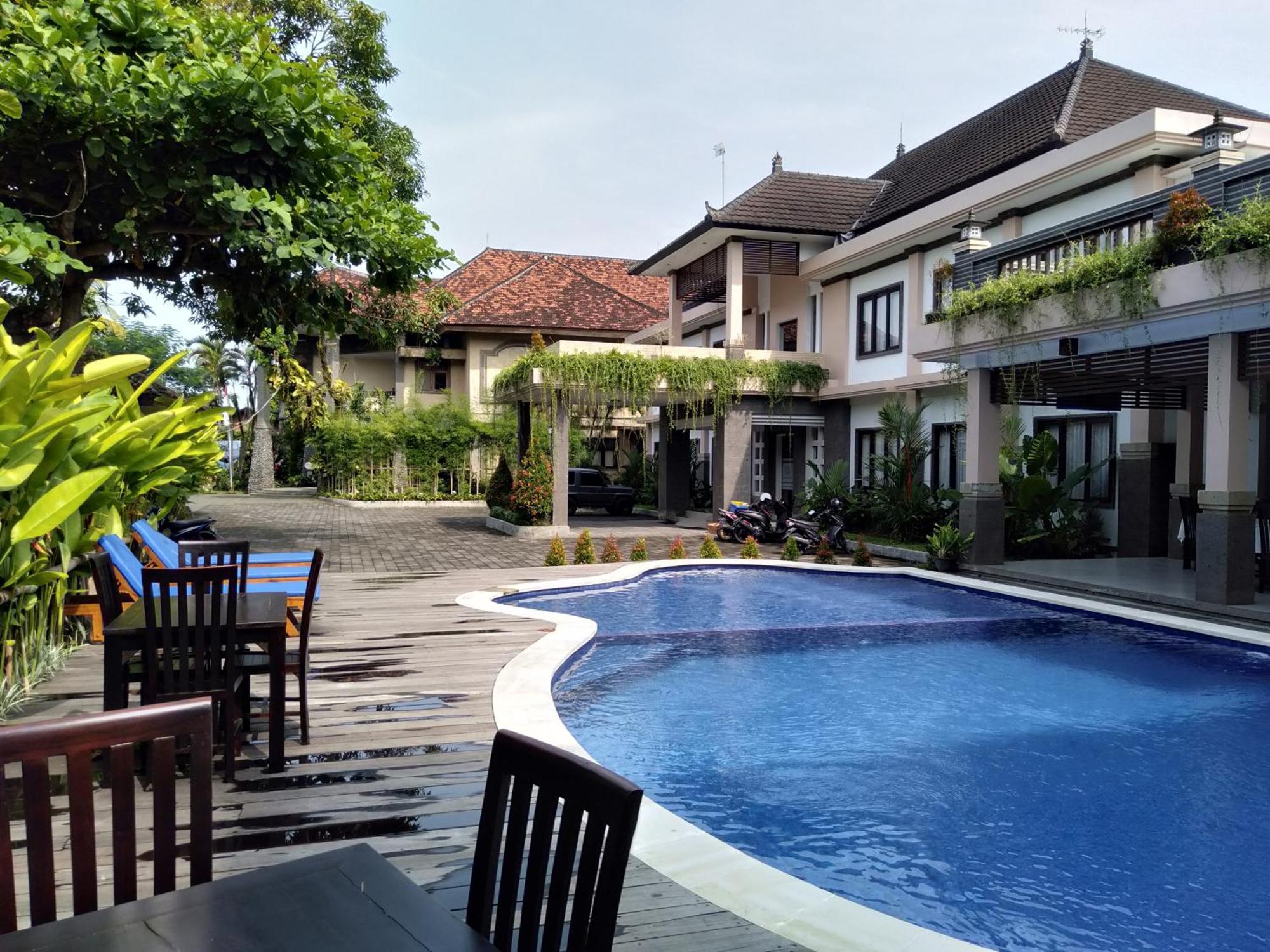 Hotel Dhyana Pura Kapal Eksteriør bilde